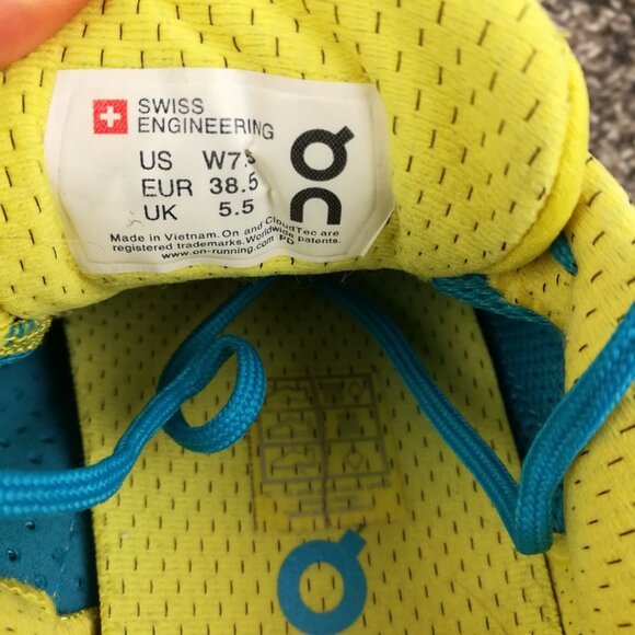 On Cloud Cloudflyer Blue/Yellow Maui/Lemon Running Shoes Womens Size 7.5 - Picture 7 of 10